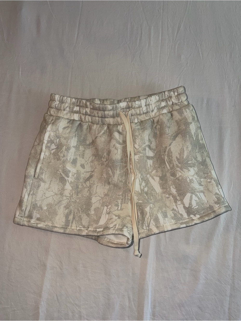 Camo sweat shorts